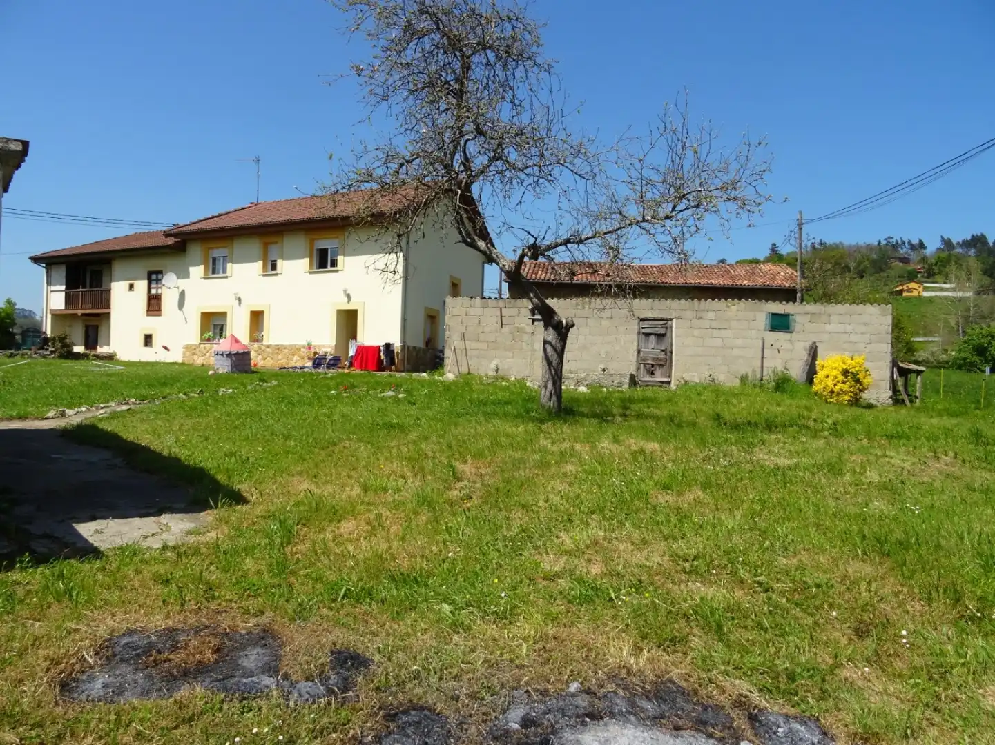 Casa o chalet en venta en Santianes - SARIEGO, Sariego