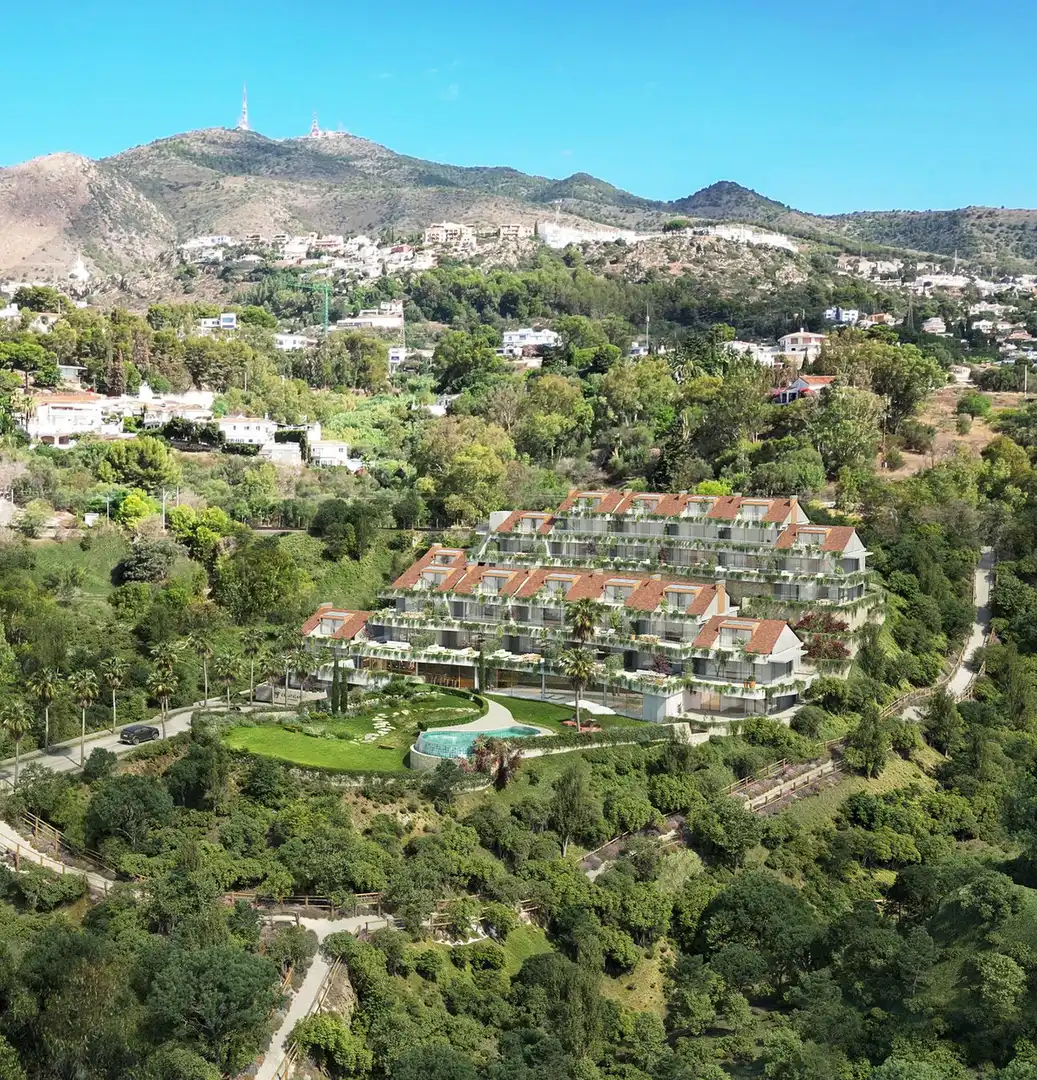Vista exterior de Planta baixa en venda en Benalmádena amb Aire condicionat, Jardí privat i Terrassa