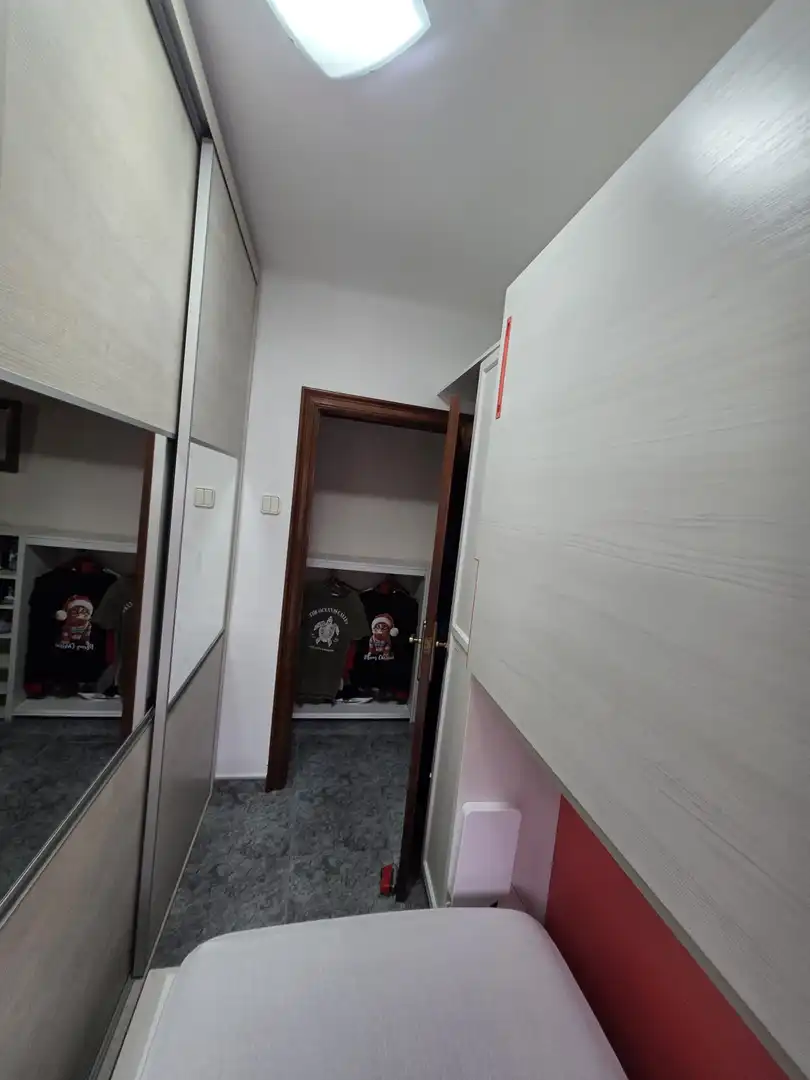 Wohnung zum Verkauf in Cornellà de Llobregat mit Klimaanlage, Heizung und Möbliert