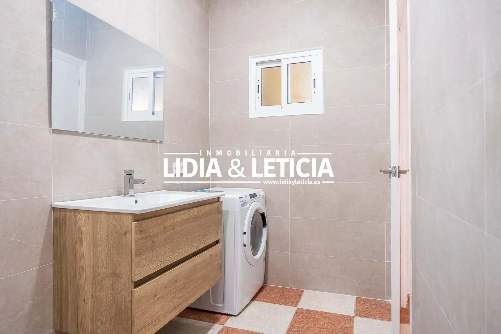 Dormitori de Casa o xalet en venda en Alcalá de Guadaira amb Aire condicionat i Terrassa