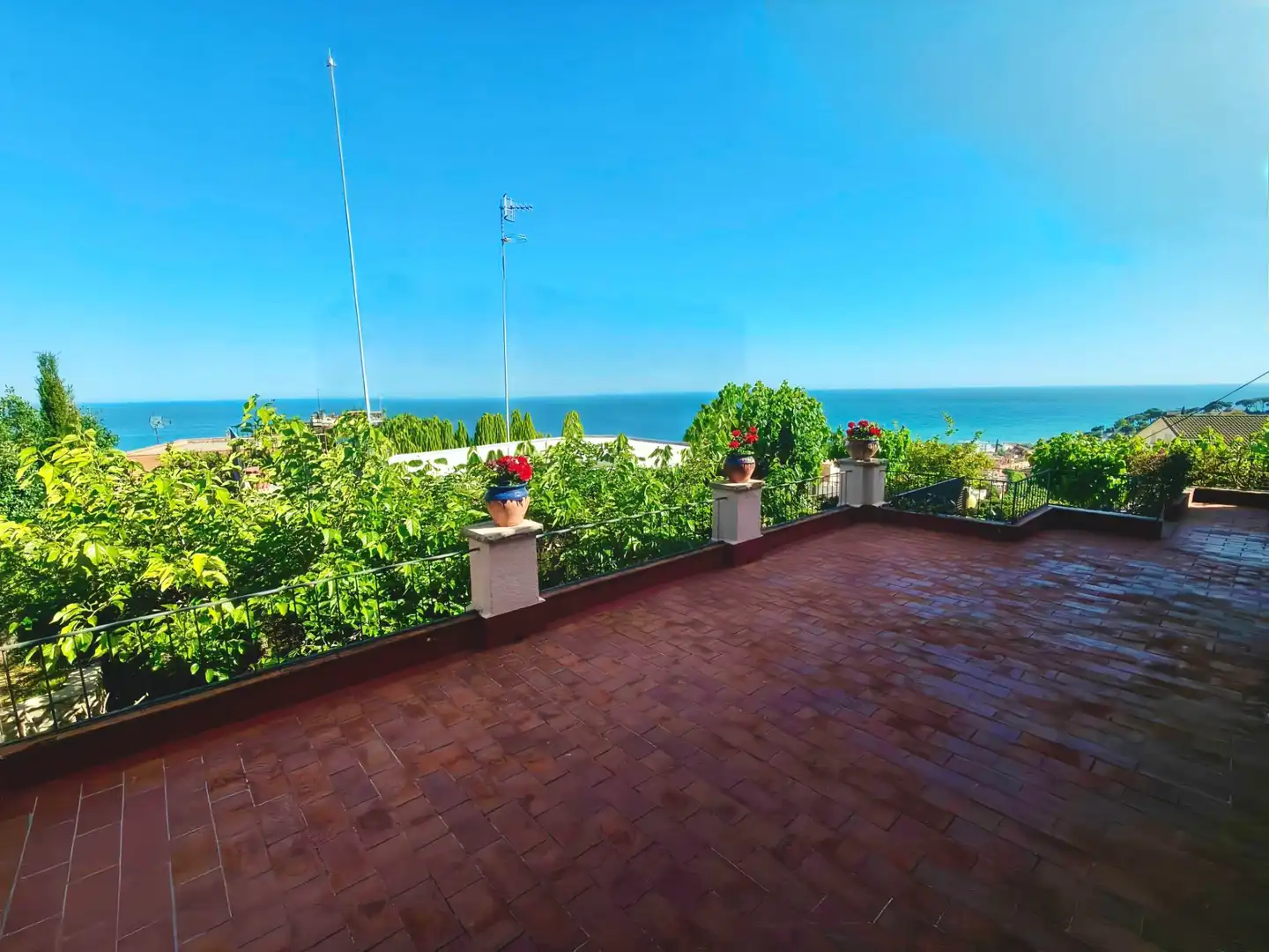 Terrace of Houses for rent in Caldes d'Estrac  with Air Conditioner, Heating and Private garden
