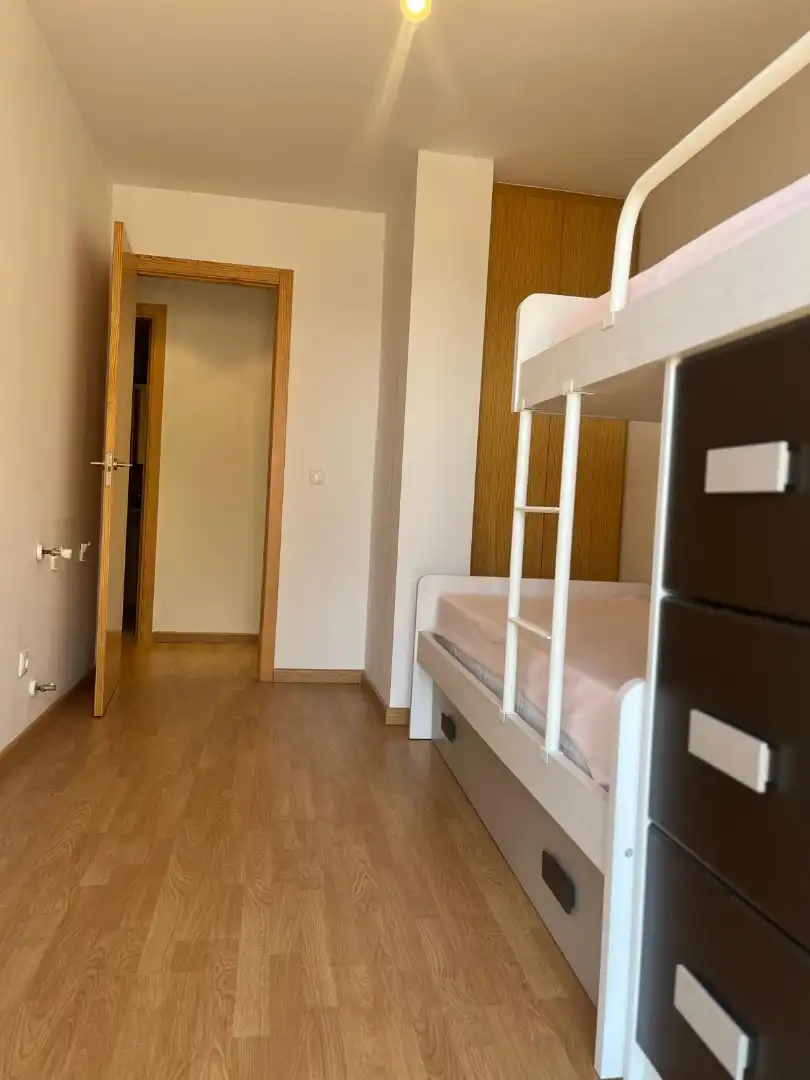 Dormitori de Apartament en venda en Gúdar amb Traster, Moblat i Forn