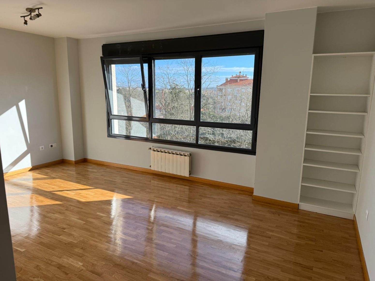 Bedroom of Flat for sale in Avilés  with Heating, Parquet flooring and Storage room