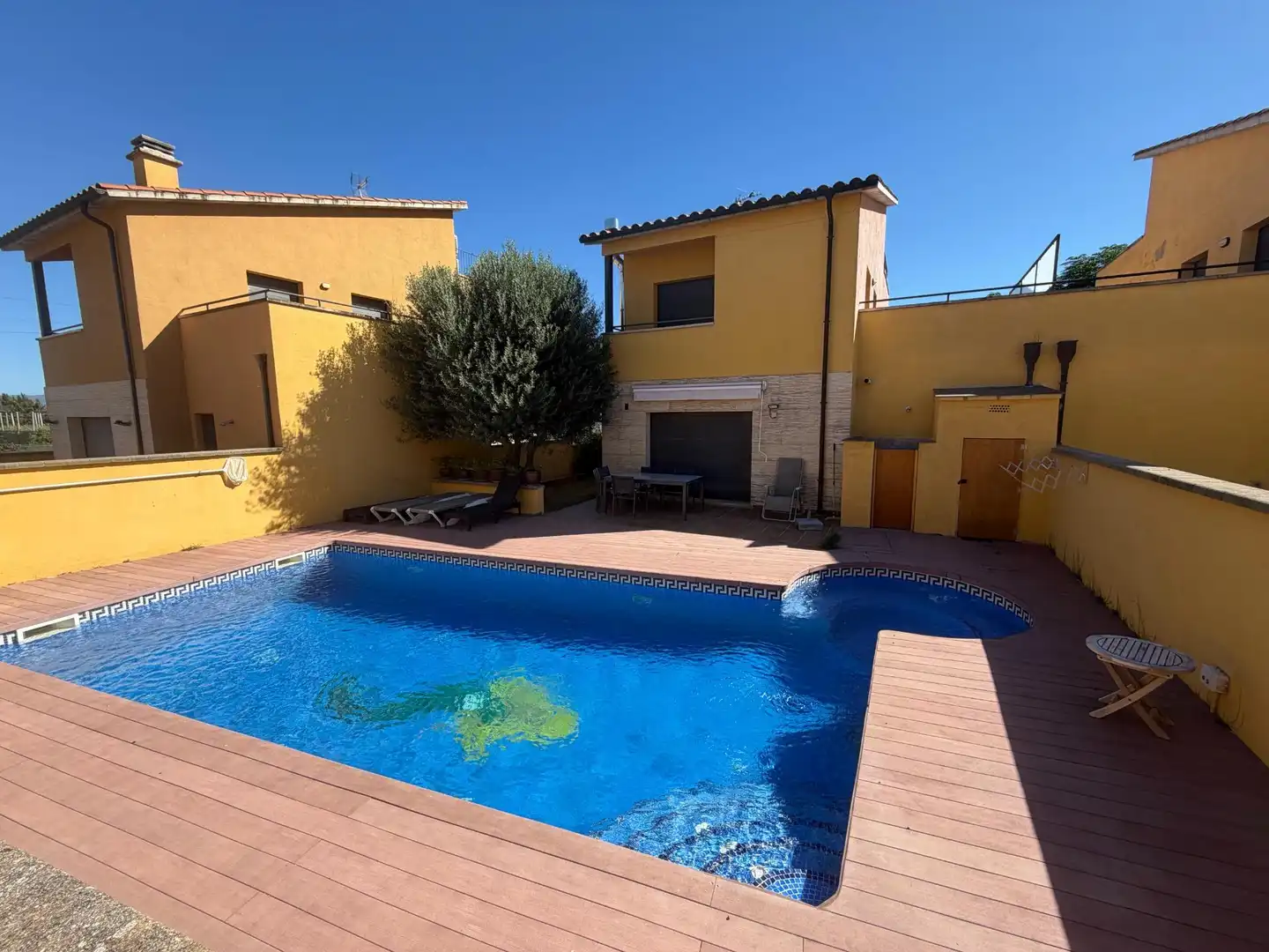Villa con piscina in vendita a OLOT