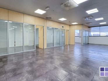 Oficina amb ascensor de lloguer a Avinguda de Cornellà