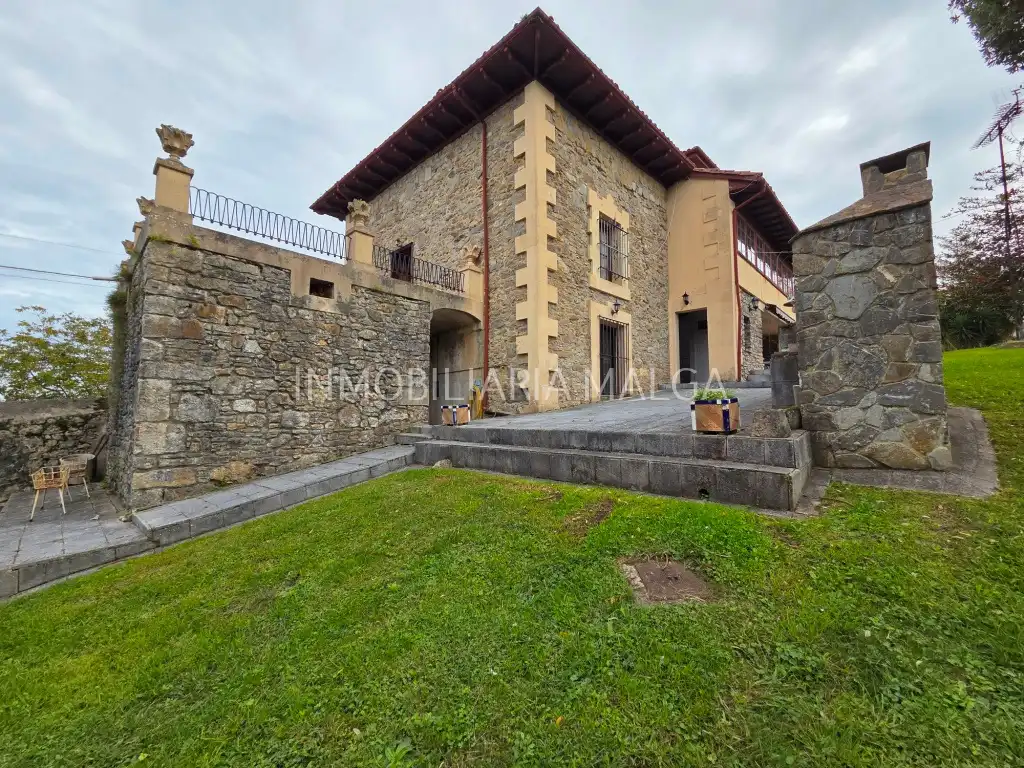 Vista exterior de Casa o chalet en venta en Caravia, Asturias