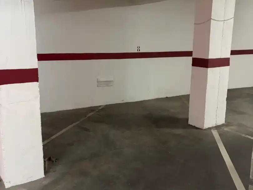 Garage zur Miete in Calle Álvaro Gil, 6, Carmelitas