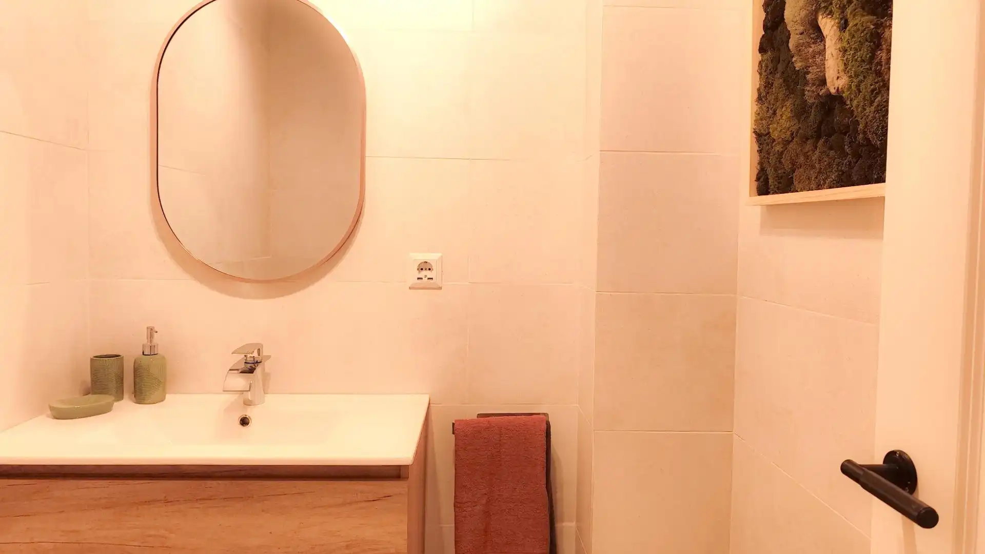 Baño de Piso en venta en Bareyo con Calefacción y Amueblado