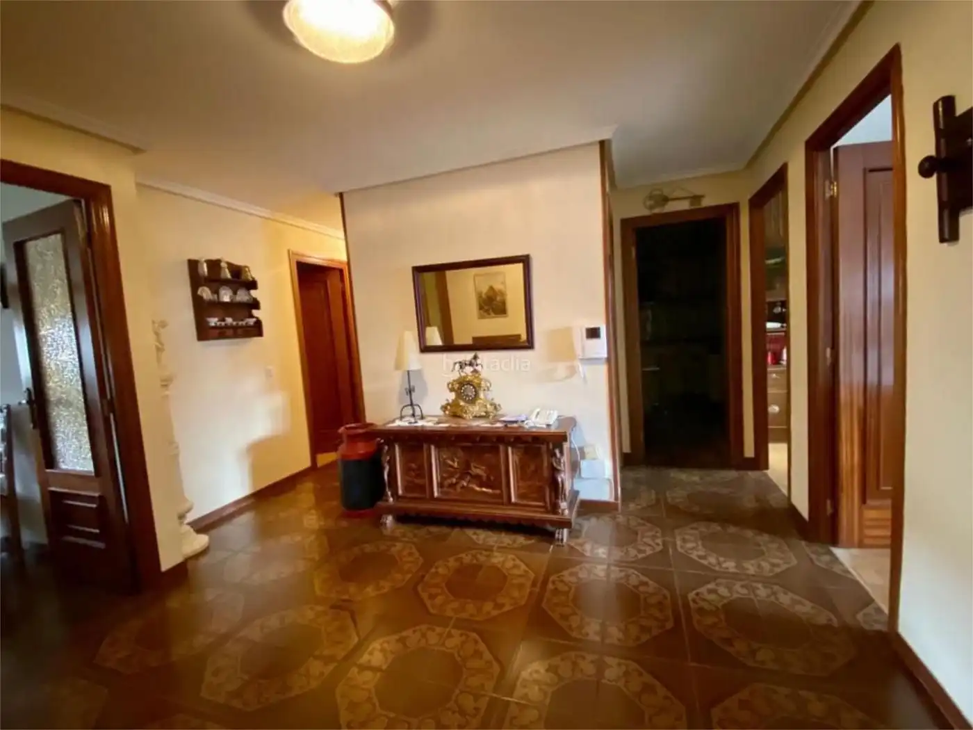 Piso con ascensor en venta en Avenida las Murallas 26
