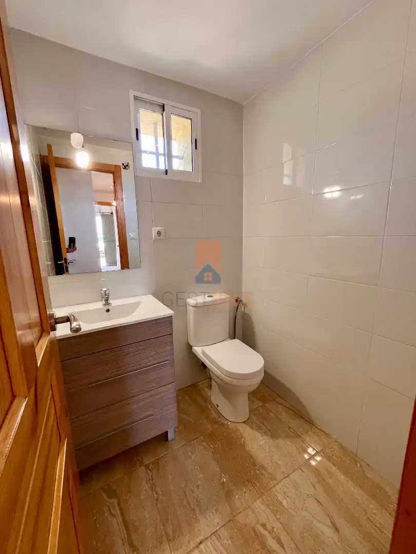 Baño de Casa o chalet en venta en Lleida con Jardín privado, Trastero y Amueblado