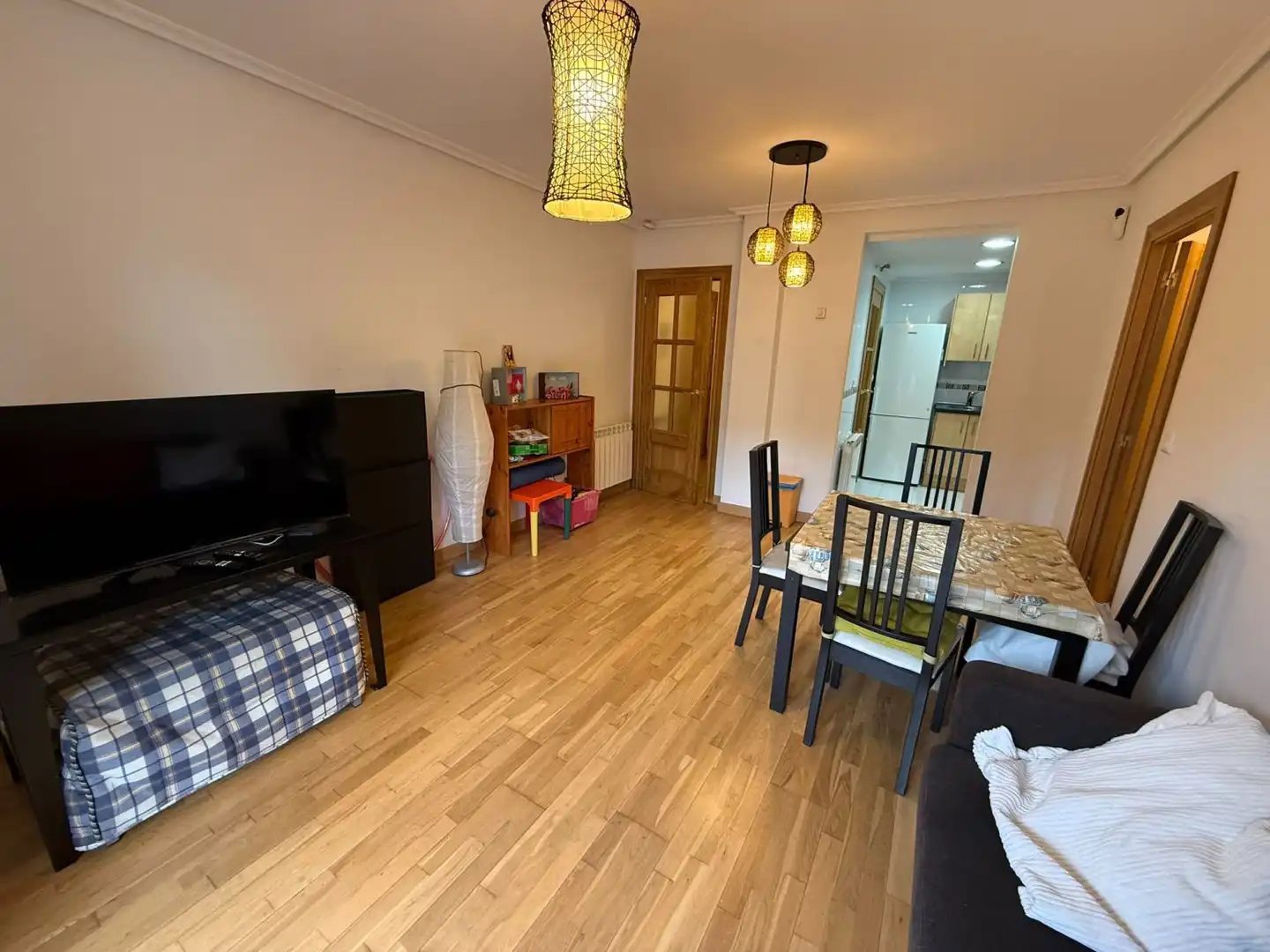 Piso en venta en Hazas de Cesto con Calefacción, Terraza y Piscina comunitaria