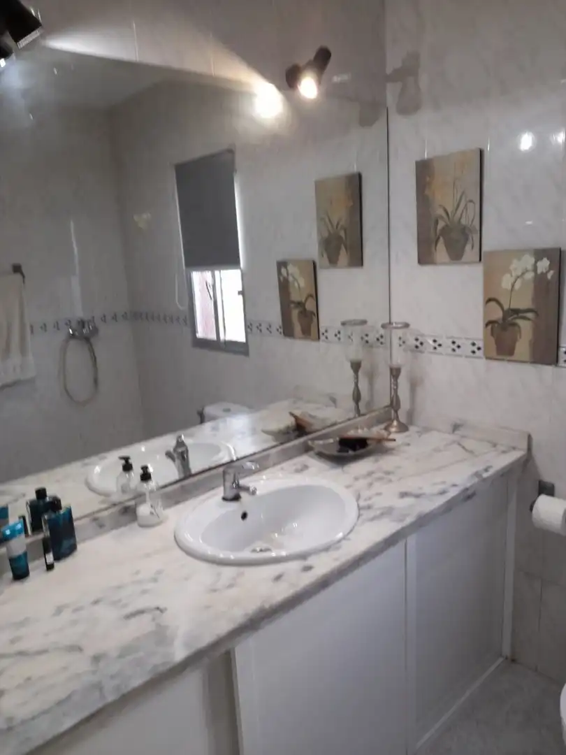Baño de Casa o chalet en venta en Cáceres con Jardín privado, Terraza y Trastero