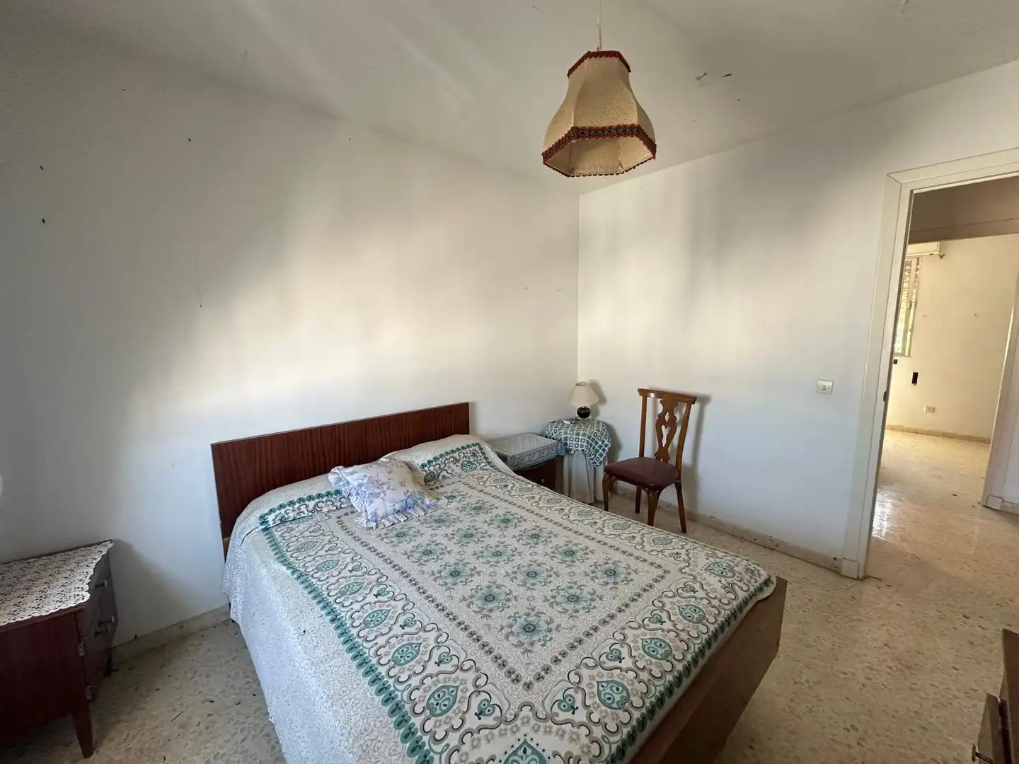 Dormitori de Casa o xalet en venda en Sanlúcar la Mayor amb Aire condicionat i Traster