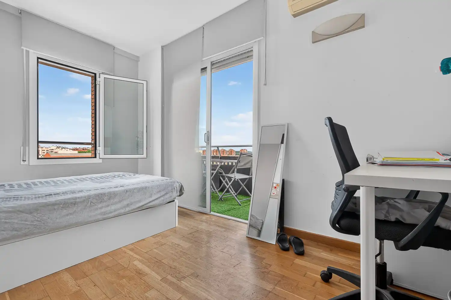 Habitación de Dúplex en venta en Terrassa con Calefacción y Balcón