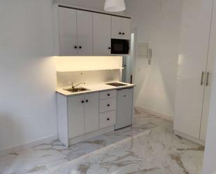 Kitchen of Study to share in  Granada Capital  with Terrace