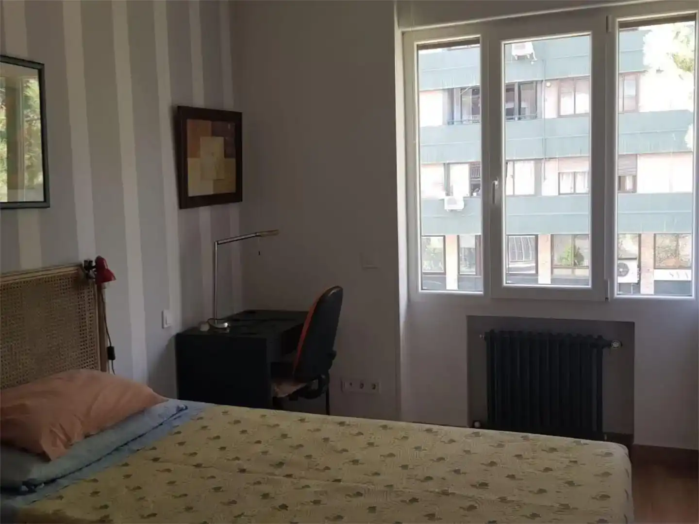 Schlafzimmer von Wohnung zur Miete in  Madrid Capital