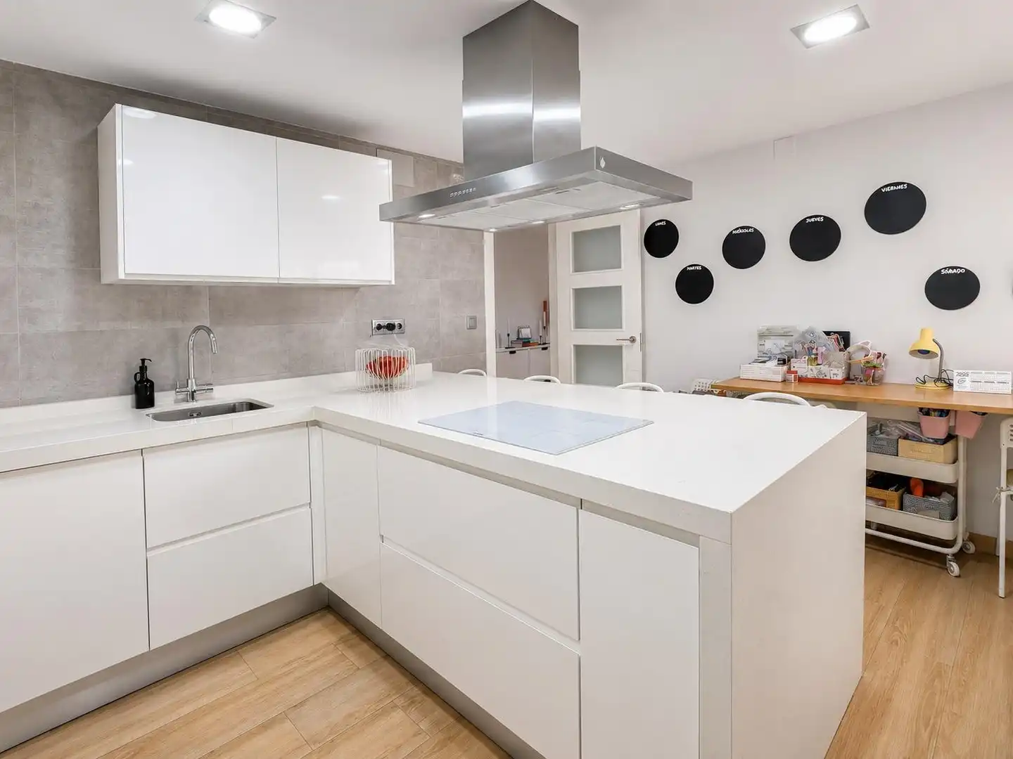 Cuina de Apartament en venda en Pilar de la Horadada amb Aire condicionat, Terrassa i Traster