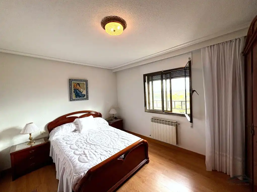 Bedroom of Houses for sale in Juzbado  with Heating, Terrace and Storage room