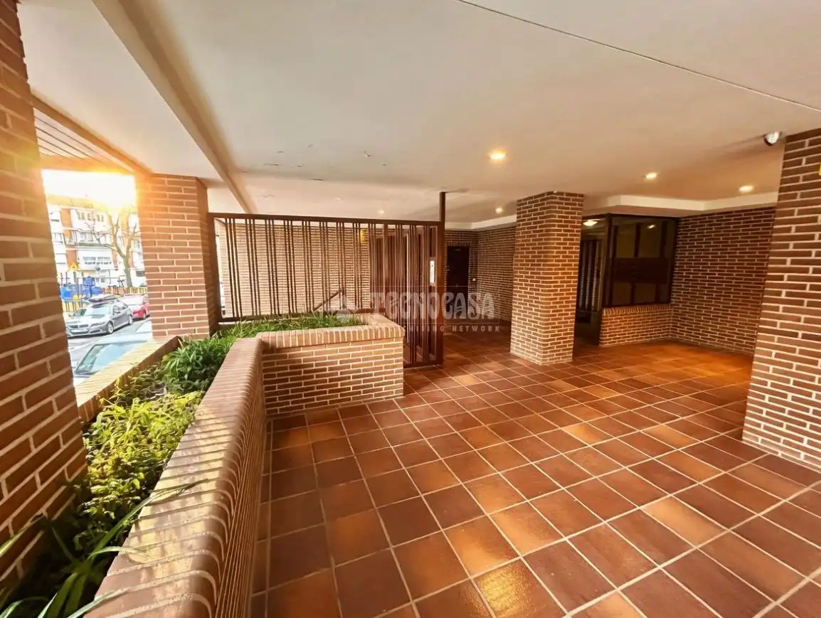 Piso en venta en Madrid con Aire acondicionado, Calefacción y Balcón