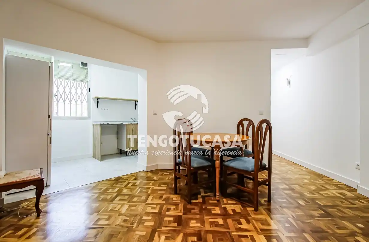 Piso en venta en Calle del Ángel de la Guarda, Canillejas