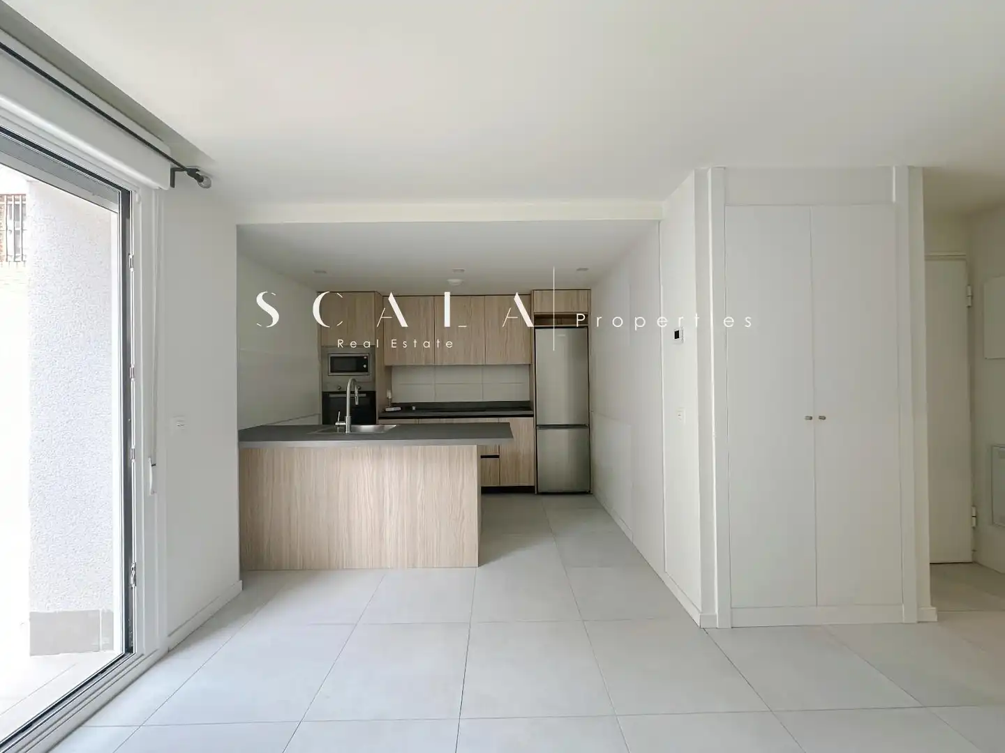 Kitchen of Flat for rent in Madrid  with Air Conditioner, Heating and Terrace