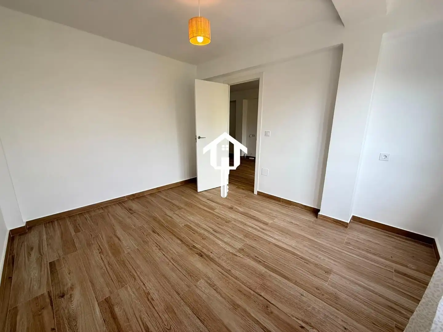 Habitación de Piso en venta en Elda con Balcón