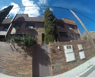 Exterior view of Single-family semi-detached to rent in  Madrid Capital  with Air Conditioner and Terrace