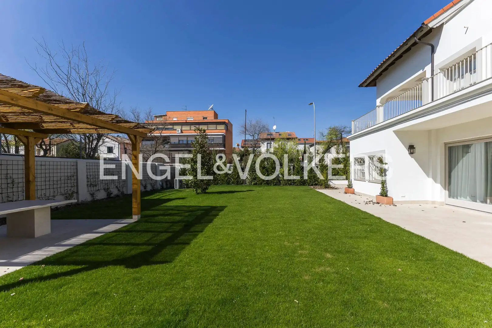 Casa o xalet de lloguer en Madrid amb Aire condicionat, Calefacció i Jardí privat