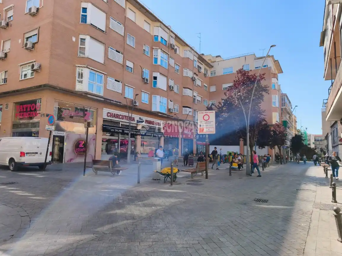 Vista exterior de Piso en venta en Alcorcón con Aire acondicionado, Calefacción y Terraza