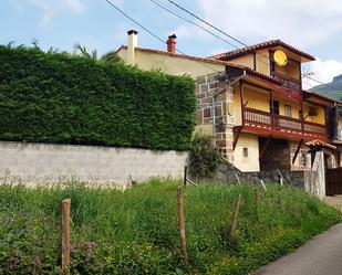 Vista exterior de Casa adosada en venda en Anievas