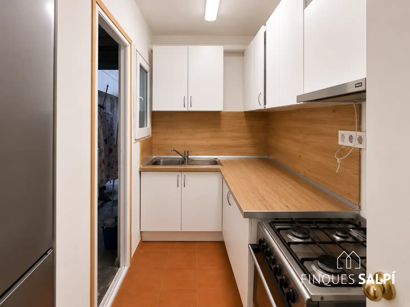 Kitchen of Flat for sale in Figueres  with Furnished