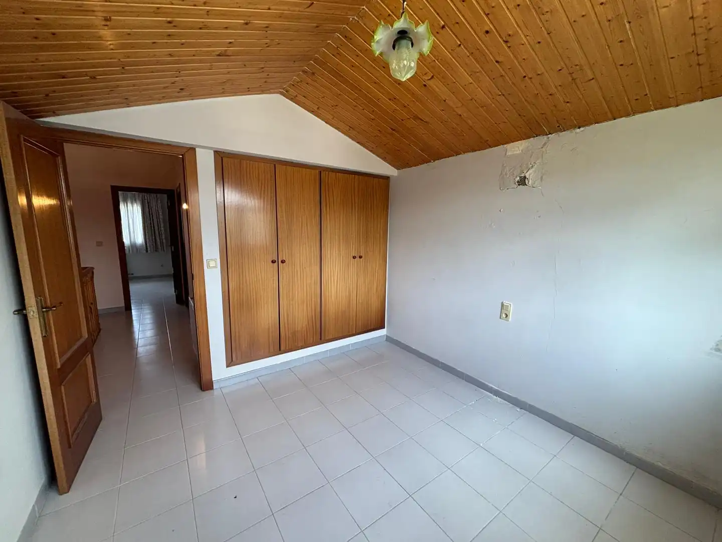 Casa adosada en venta en Sant Esteve Sesrovires con Calefacción, Terraza y Trastero