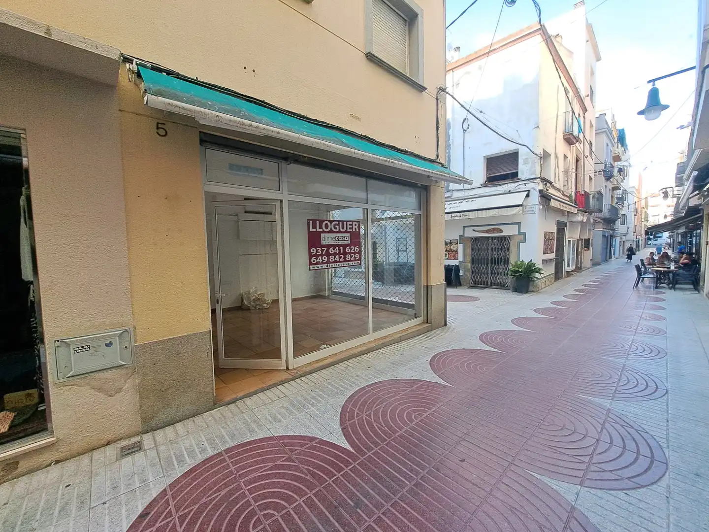 Commercial properties for rent in Blanes  with Air Conditioner and Heating