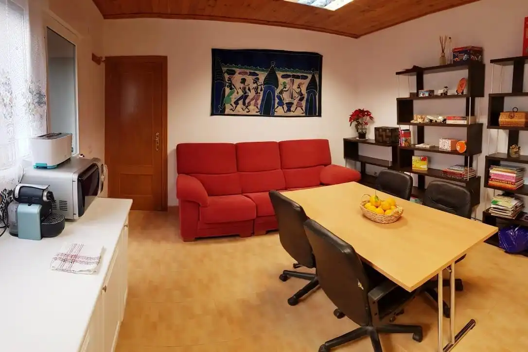 Casa amb terrassa en venda a Marines, imagen 2