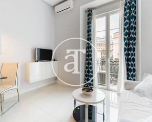 Exterior view of Flat to rent in  Madrid Capital  with Air Conditioner, Heating and Furnished