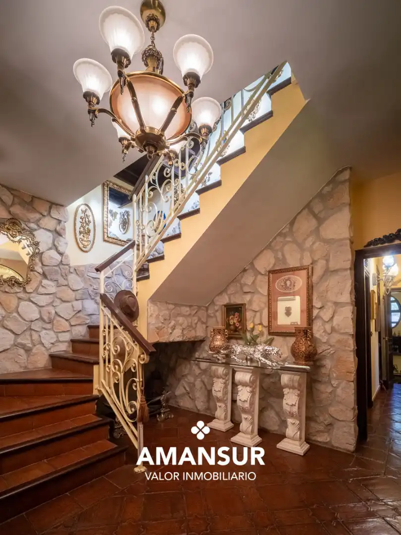 Chalet con piscina en venta en Avenida del Almendro, imagen 56
