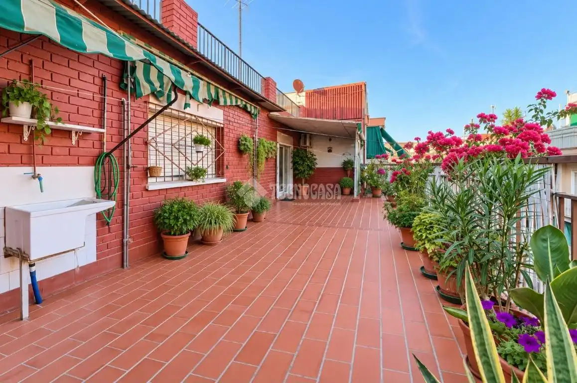 Flat for sale in La Gavarra, imagen 3