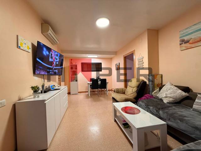 Piso en Venta en Riu Turia en Sant Cosme -La Granja