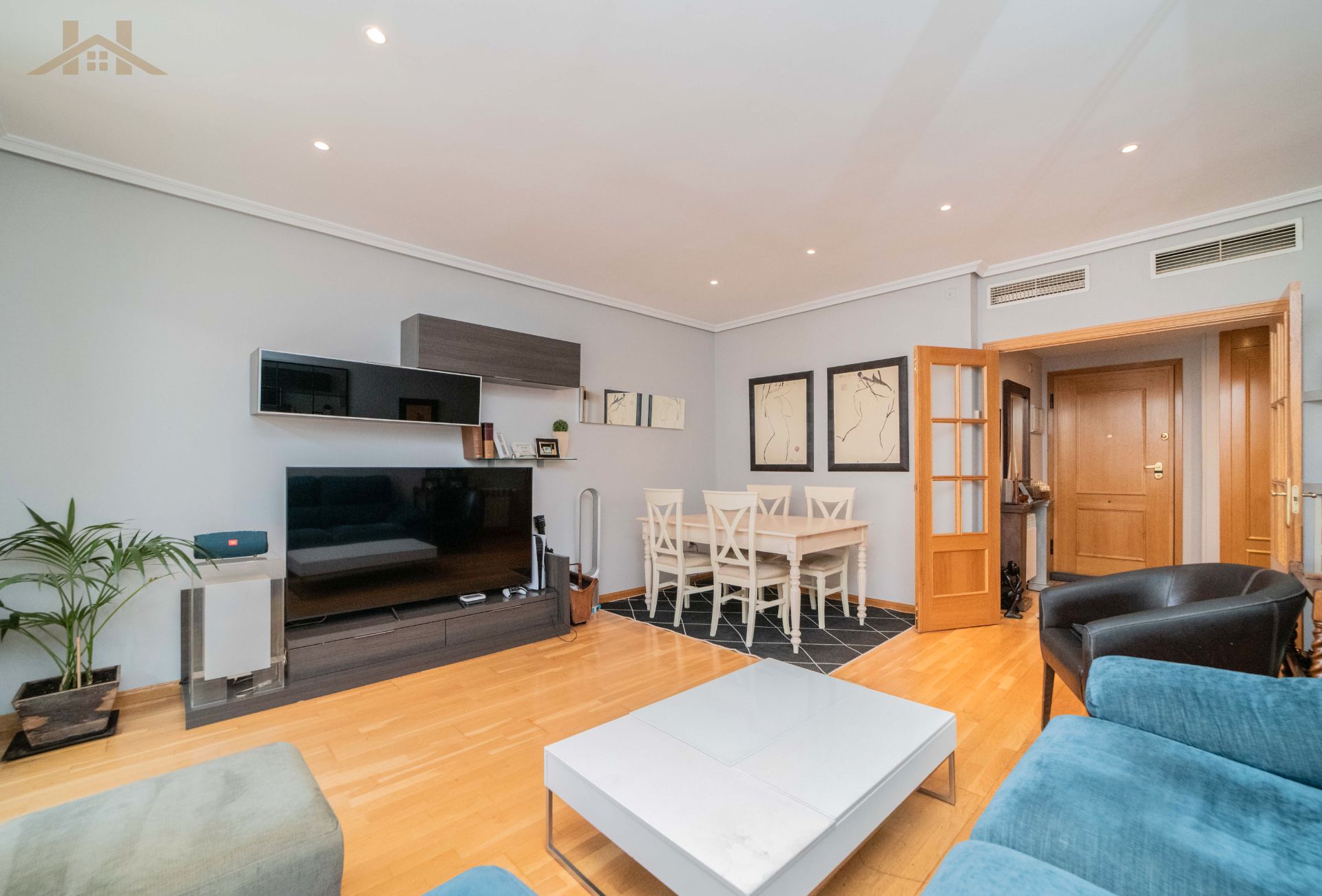 Sala d'estar de Dúplex en venda en Pozuelo de Alarcón amb Aire condicionat, Calefacció i Terrassa