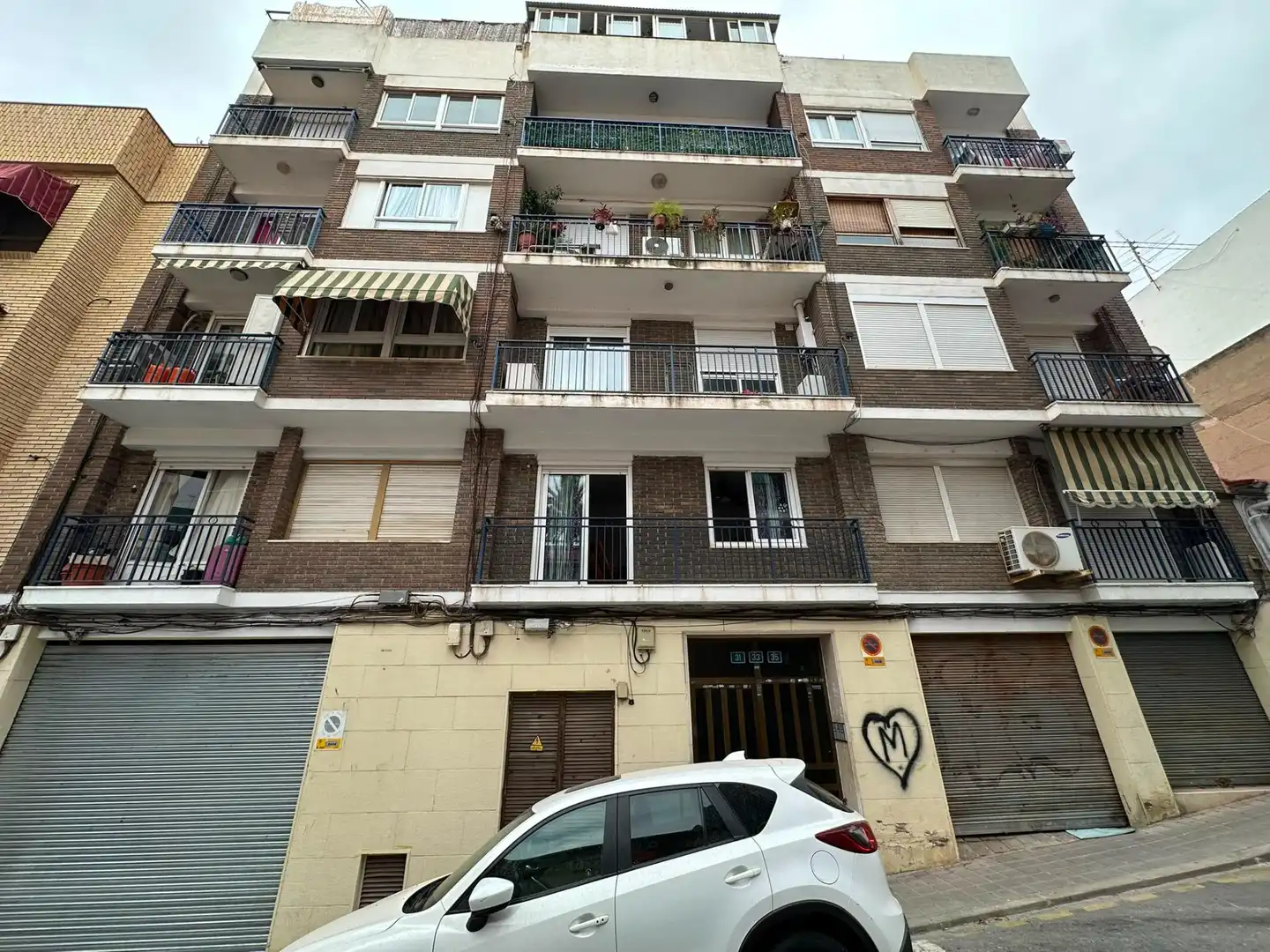 Vista exterior de Local en venta en Alicante / Alacant