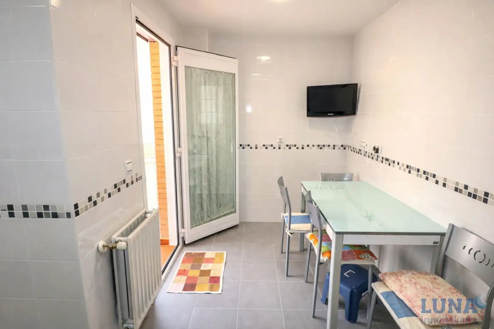 Küche von Wohnung zum Verkauf in Parla mit Klimaanlage und Heizung