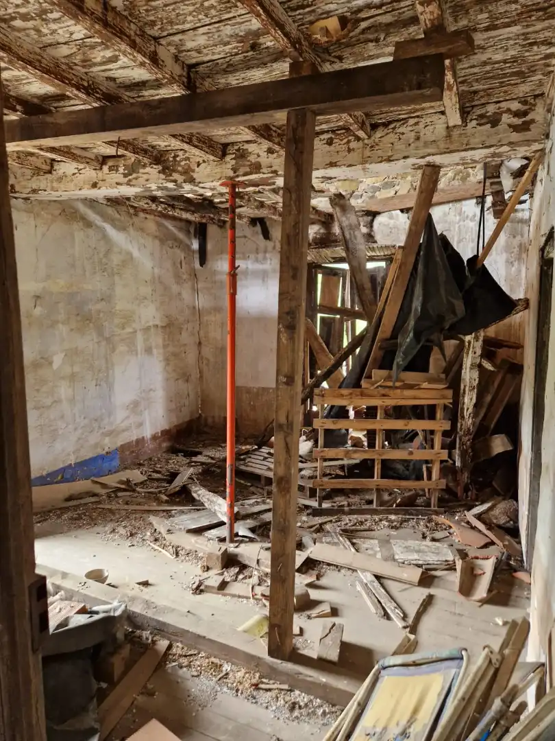 Casa o xalet en venda a Calle Linares, Salas