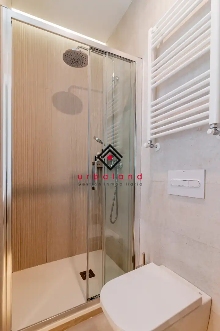 Baño de Piso en venta en Madrid con Aire acondicionado, Calefacción y Parquet