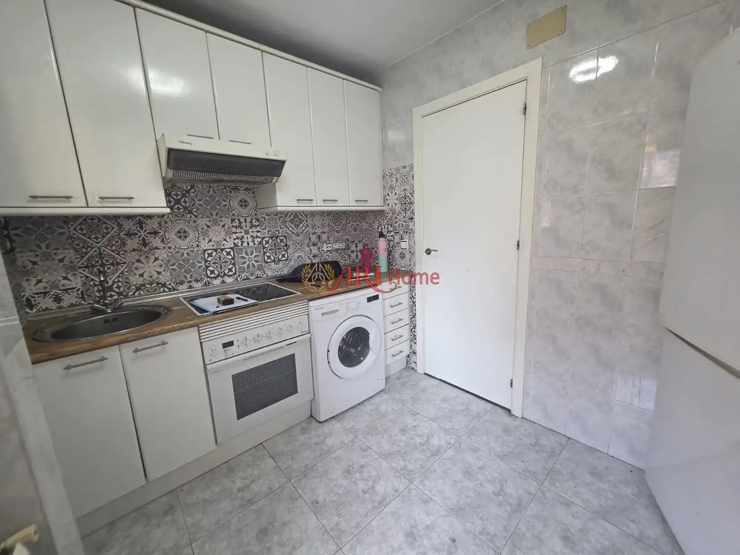 Kitchen of Flat for sale in Madrid  with Air Conditioner, Heating and Parquet flooring
