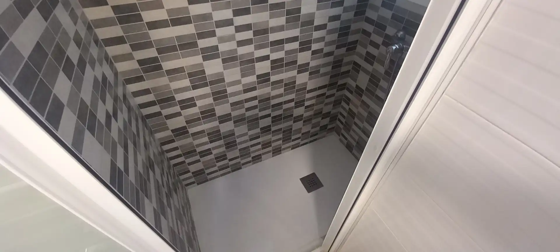 Baño de Apartamento de alquiler en Gandia con Aire acondicionado, Calefacción y Amueblado