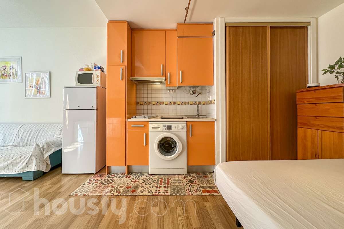 Kitchen of Planta baja for sale in  Madrid Capital  with Air Conditioner, Heating and Storage room