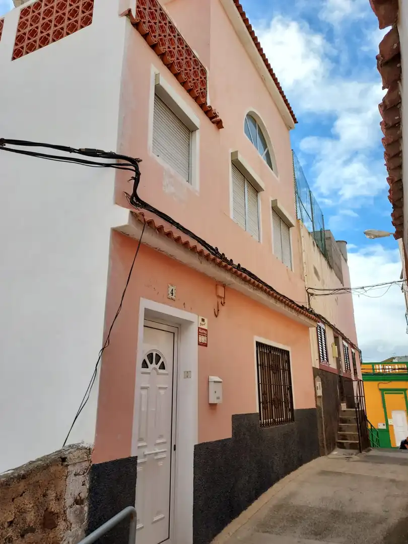 Vista exterior de Casa o chalet en venta en Las Palmas de Gran Canaria con Jardín privado y Terraza