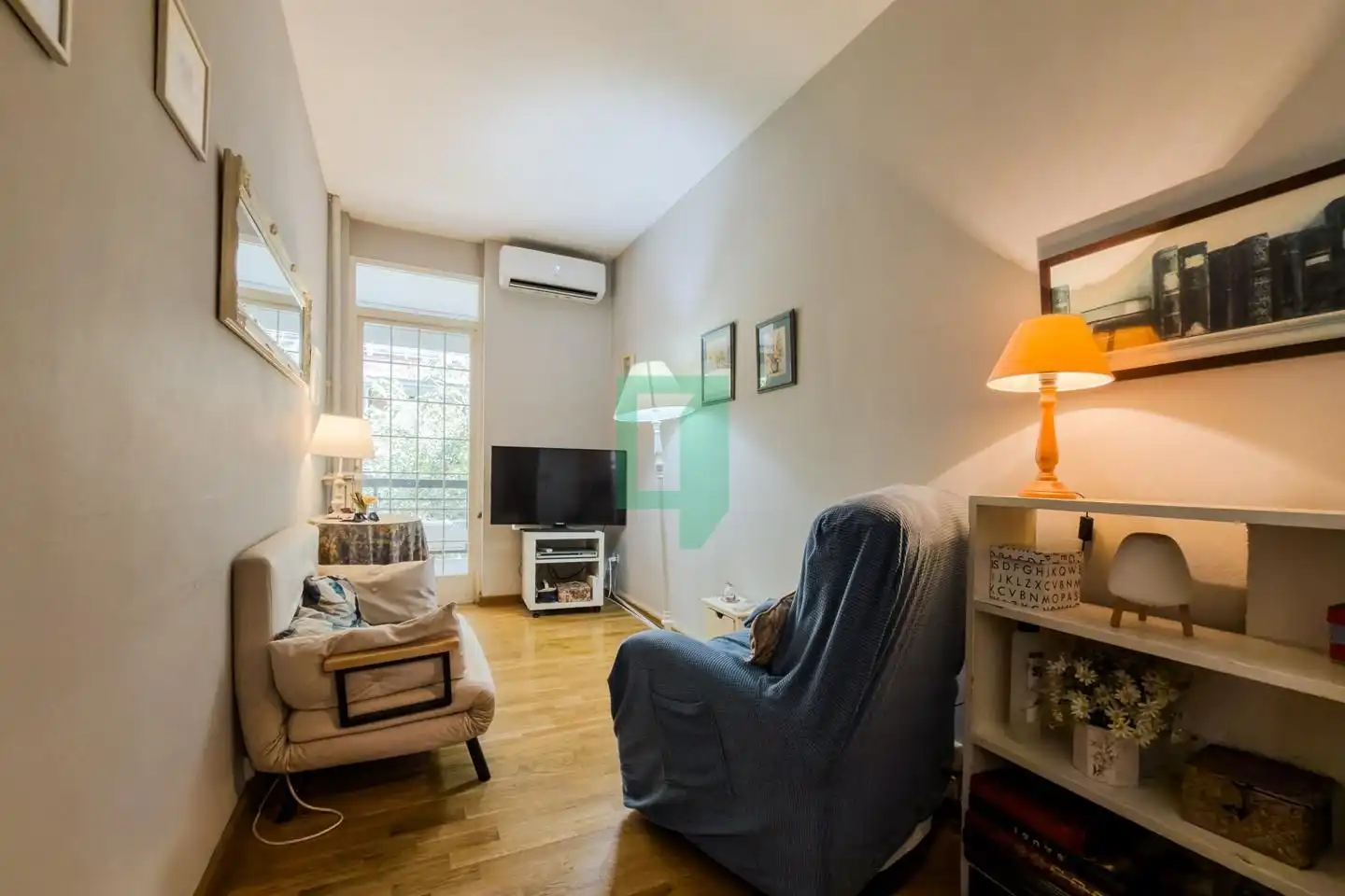 Sala de estar de Piso en venta en Barcelona con Calefacción y Terraza