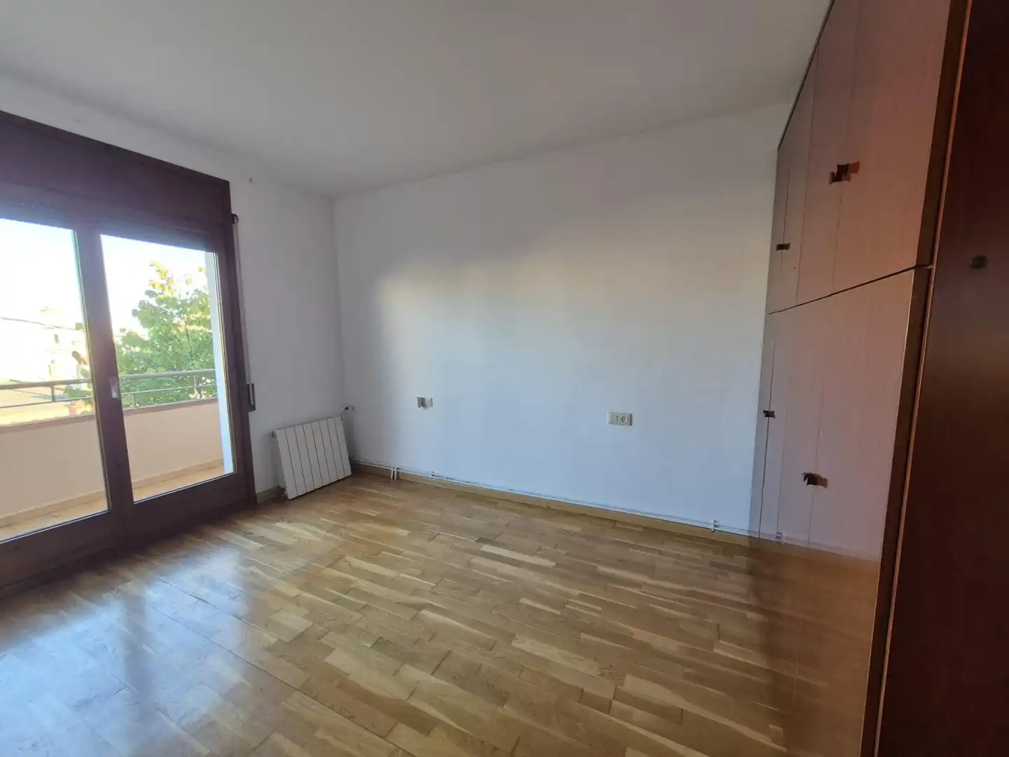 Schlafzimmer von Einfamilien-Reihenhaus zum Verkauf in Palafolls, Barcelona