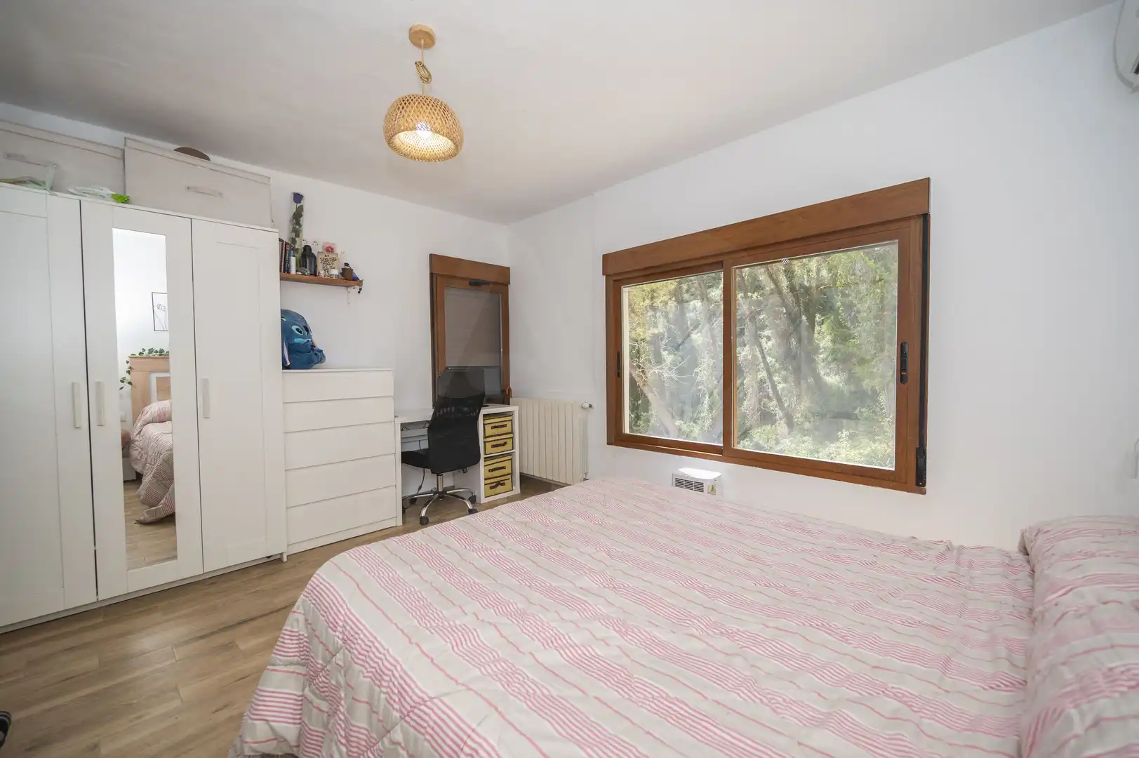 Habitación de Casa adosada en venta en Santa Eulària des Riu con Aire acondicionado y Calefacción